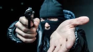 Delincuentes armados roban dinero de planilla de una empresa capitalina