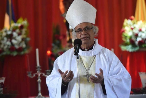 Cardenal Brenes dice que hubo milagro eucarístico en el incendio de catedral de Managua 