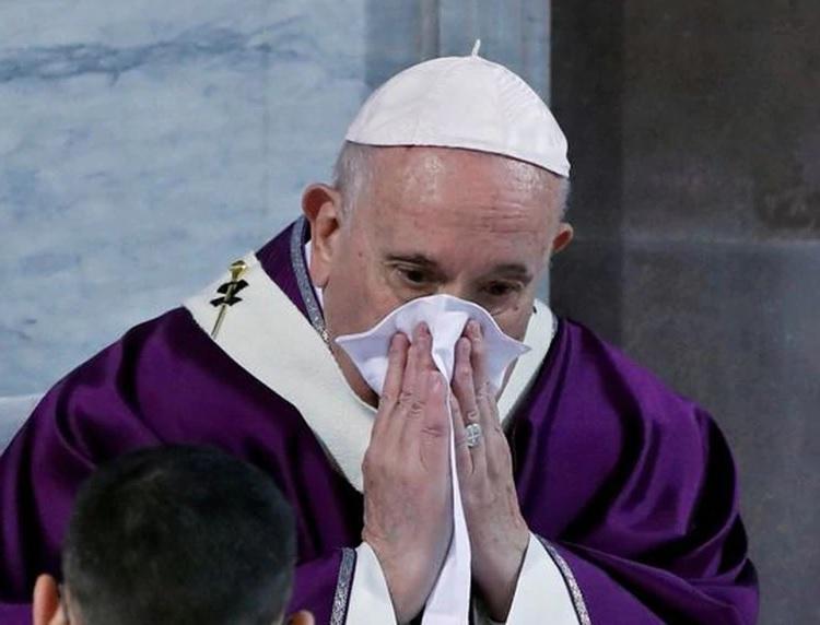 Papa Francisco solo tiene un resfriado común, según la Santa Sede
