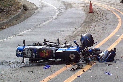 Accidente de tránsito en moto/imagen de referencia