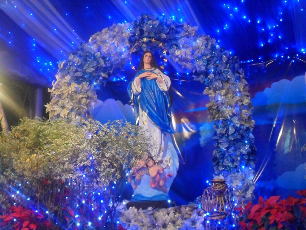 Los devotos se preparan par cantarle a la "Virgen María"/imagen tomada de Tu Nueva Radio YA