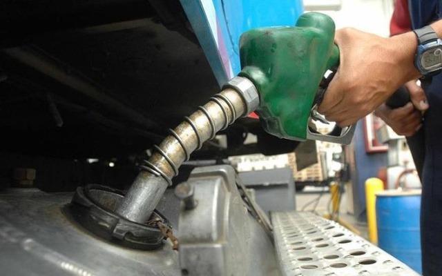 Nueva alza en los precios de los combustibles para este fin de semana 