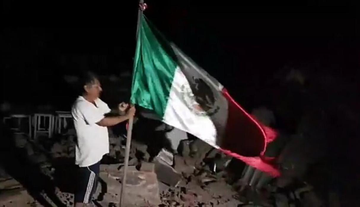 Mexico delcara luto por victimas del terremoto 