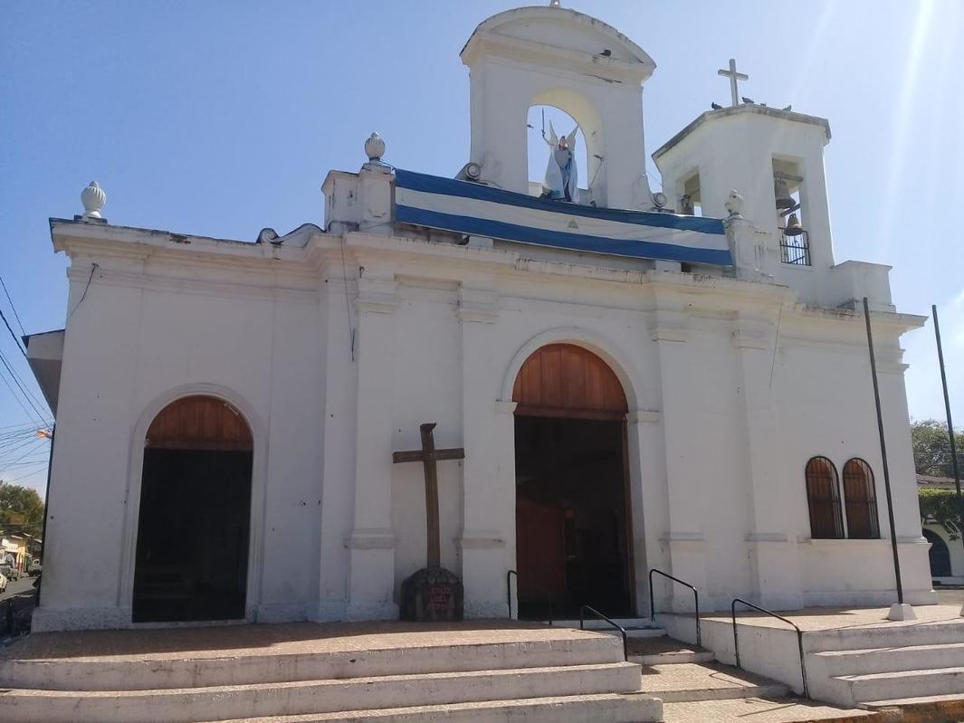 Iglesia San Miguel castigada por el régimen a la oscuridad