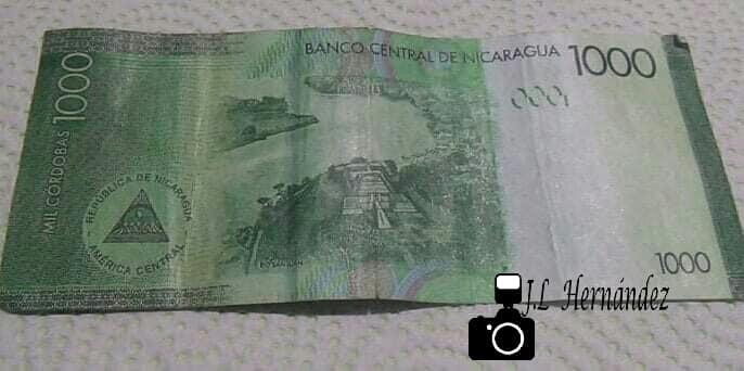 Estafan a dueña de Batidos Beraca, en Diriamba, con billete falso