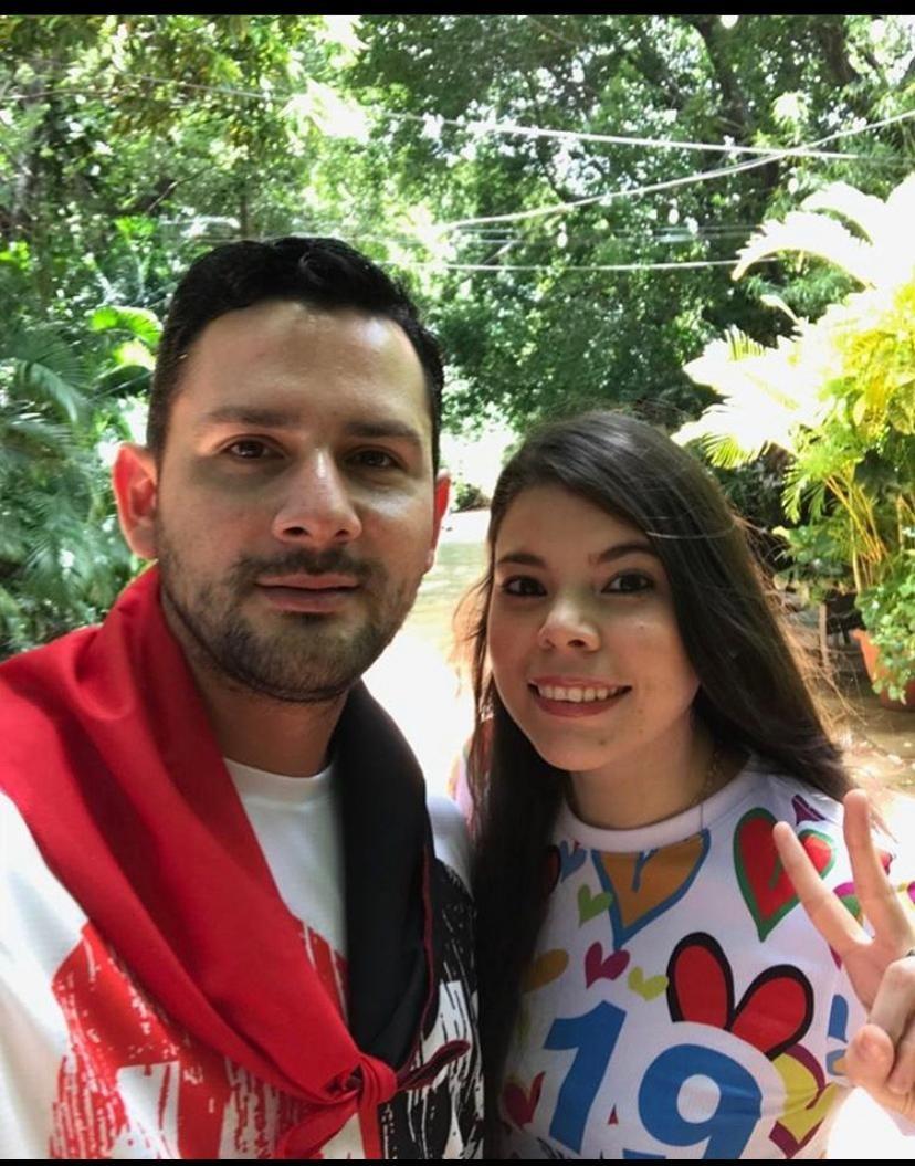 Camila Ortega junto a su ahora esposo Noe Cisneros/imagen tomada de Confidencial