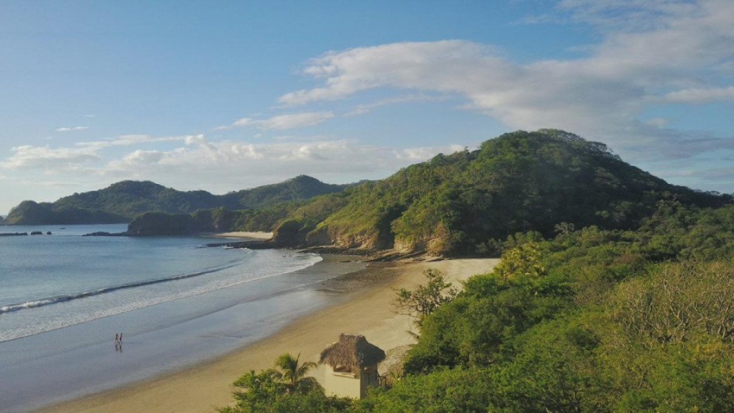 Claro Nicaragua apertura fibra óptica en Playa Majagual