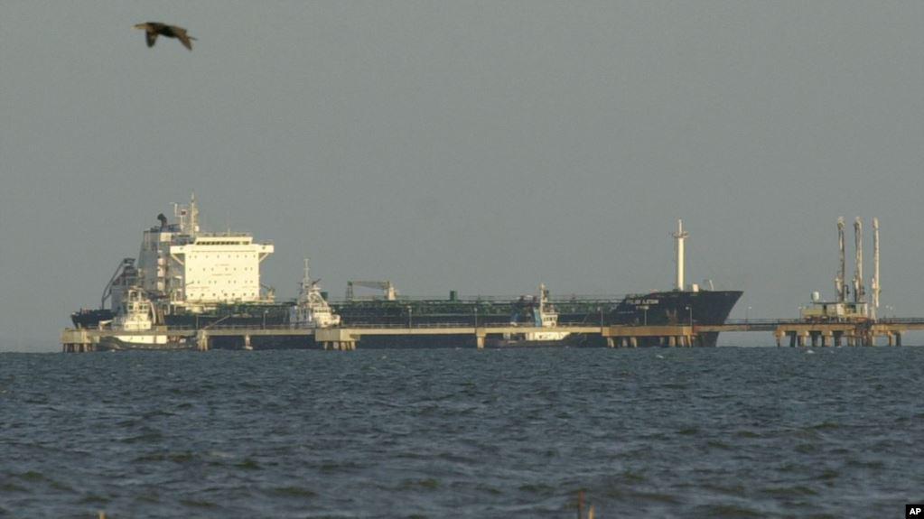 Empresa China cancela trato petrolero con Venezuela-imagen tomada de la Voz de América
