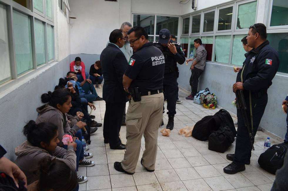 Migrantes deportados-Foto obtenida del medio "El País"
