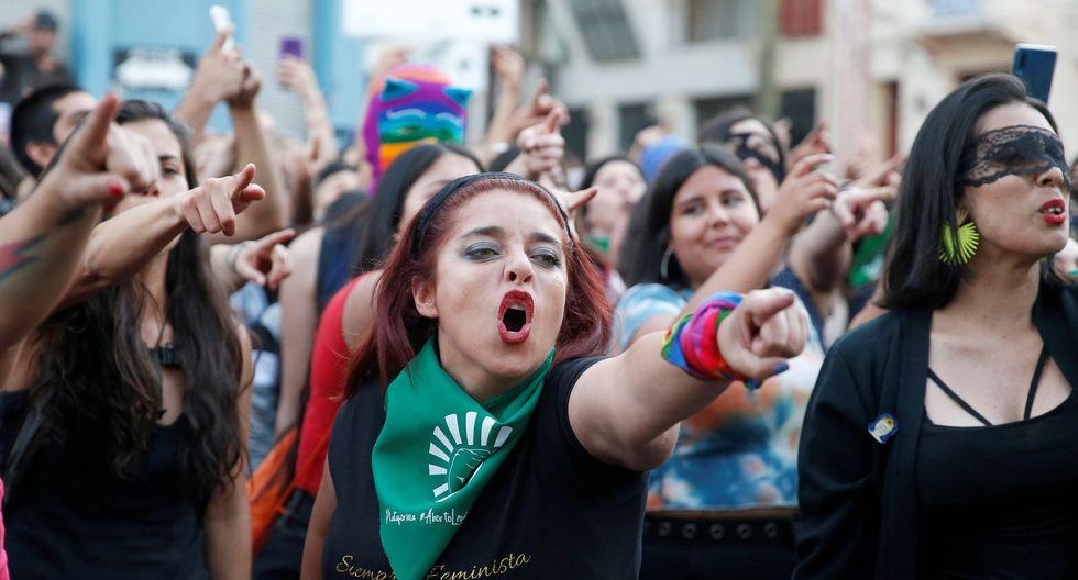 Confrontaciones entre feministas y opositores