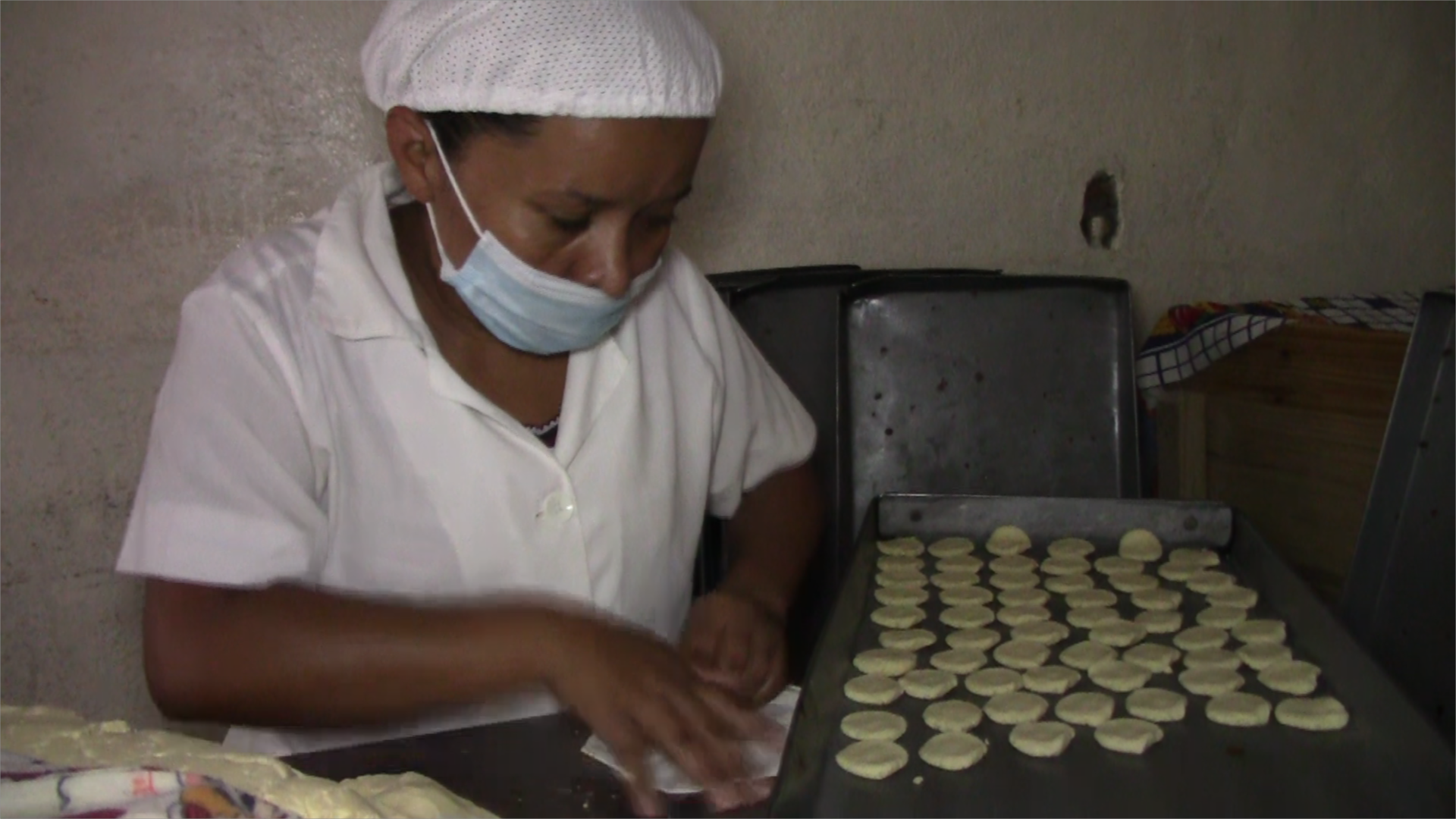 Vilma Martínez reconocida rosquillera de la ciudad de Somoto. Aracely Umanzor quien tiene un negocio de tortillas en la ciudad de Somoto.