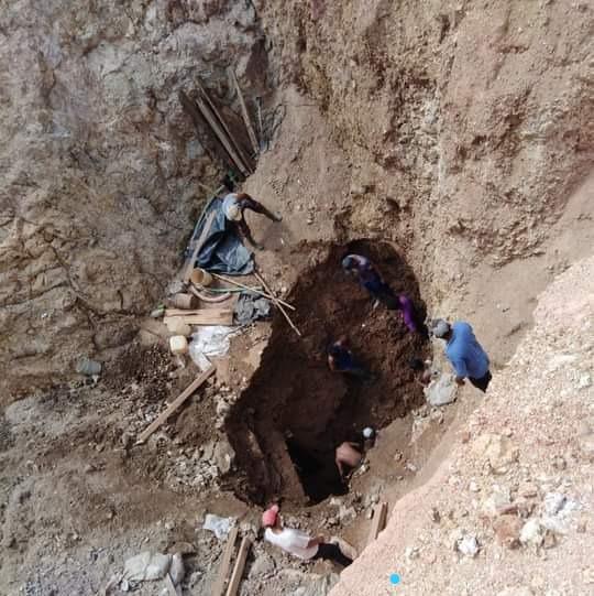 Dos mineros quedaron soterrados en mina artesanal de Río San Juan
