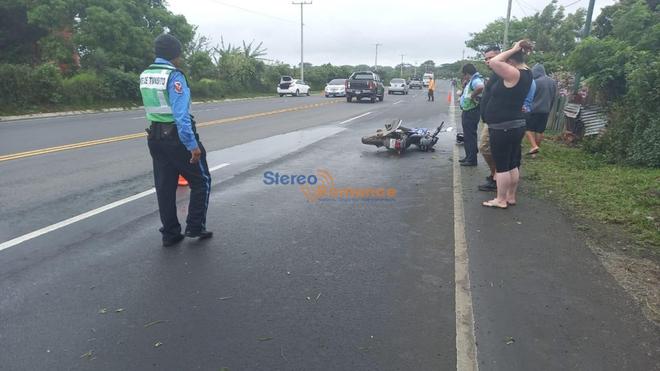 Oficiales de la Policía de Carazo resultaron lesionados en un accidente de tránsito en la carretera Sur
