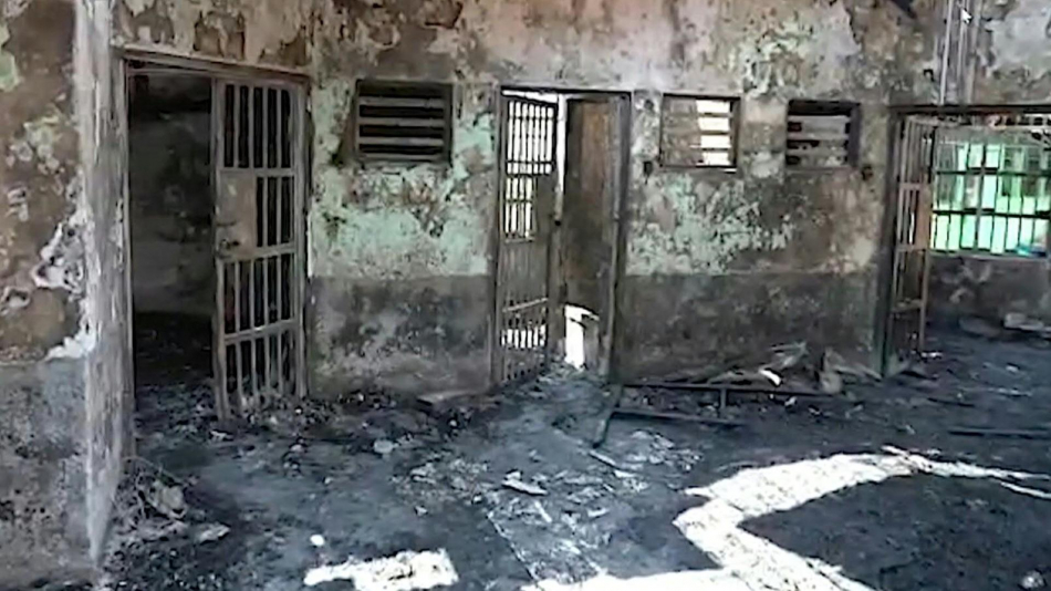 Tragedia: al menos 41 presos mueren tras un incendio en cárcel de indonesia 