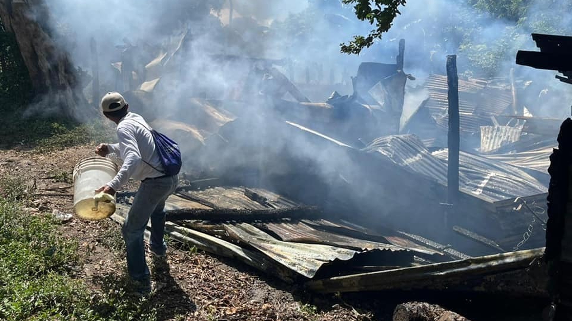 Incendio deja en cenizas dos humildes viviendas en San Jorge, Rivas