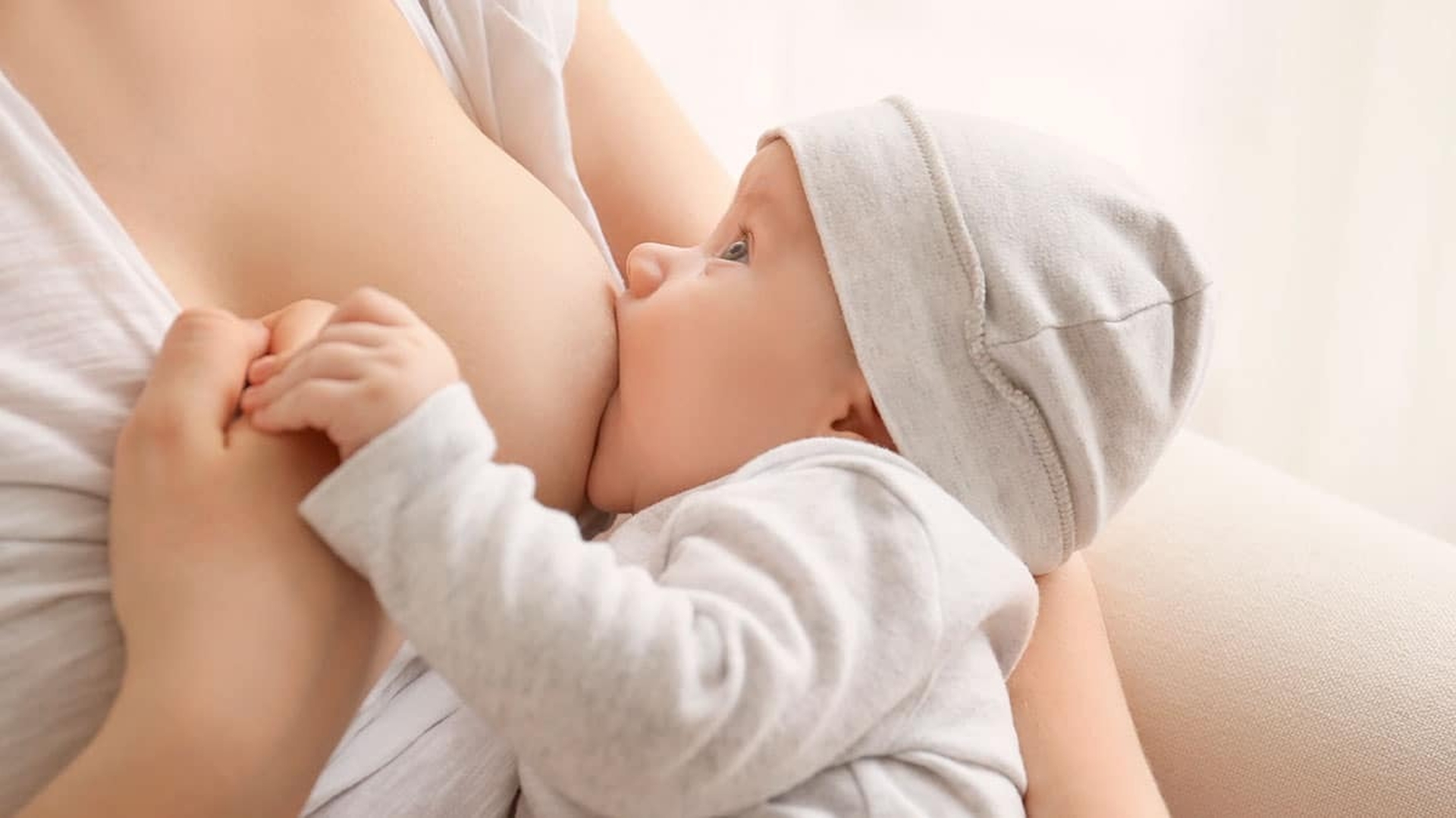 La lactancia materna es una de las formas más eficaces de garantizar la salud y la supervivencia de los niños.