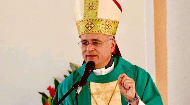 Monseñor Báez lamenta las pintas que hicieron fanáticos del gobierno en iglesia de Santo Domingo y Curia Arzobispal