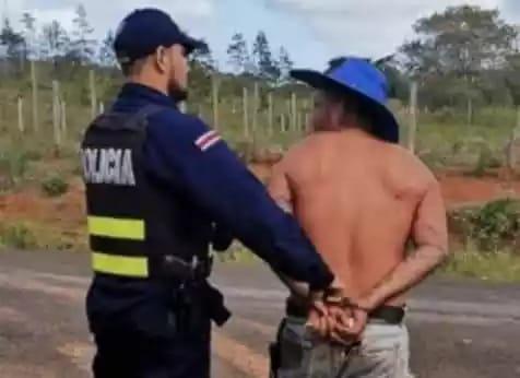Nicaragüense le amputa el brazo de un machetazo  a su madre en Costa Rica 
