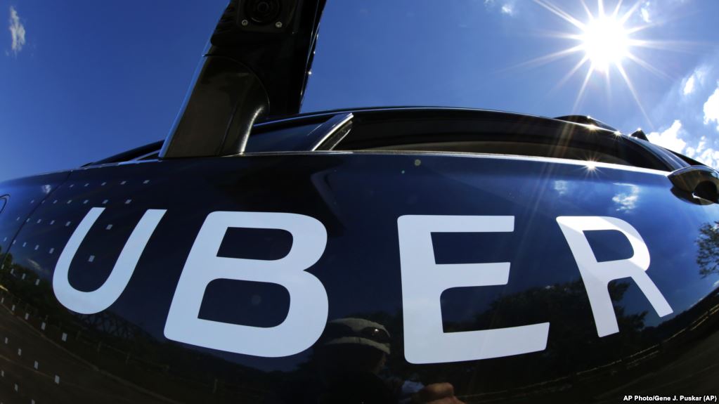 Uber y NASA firmaron acuerdo para desarrollar taxis aéreos.
