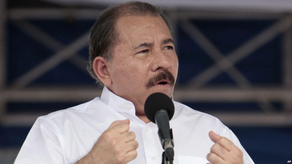 El presidente de Nicaragua, Daniel Ortega, enfrenta una denuncia legal por la muerte de decenas de manifestantes la semana pasada.