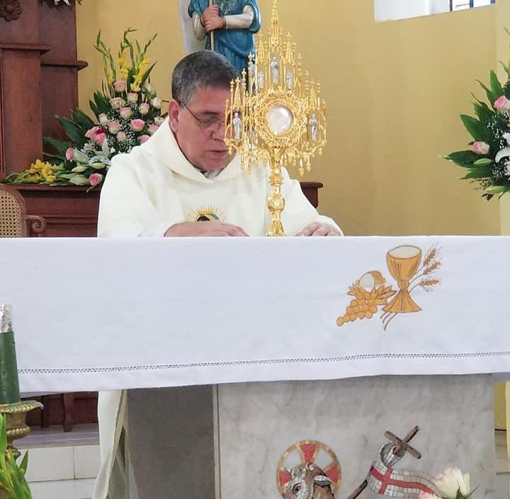 Fallece sacerdote de Granada con síntomas de Covid-19