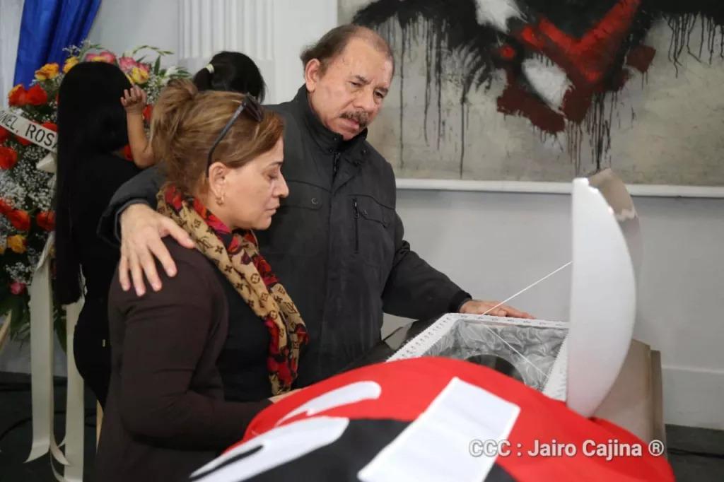 Daniel Ortega en las honras funebres de Juan Ramón Ramos/imagen tomada de Tu  Nueva Radio Ya