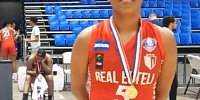 Shanenn Peralta Brooks fue nombrada como la mejor atleta femenina en baloncesto a nivel nacional y además la mejor jugadora de baloncesto en ambos géneros del país.