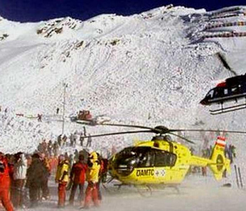 3 esquiadores mueren a causa de una avalancha en Austria
