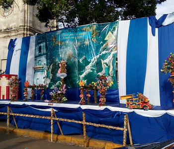 Parque de Jinotepe Carazo, altar a la Purisima