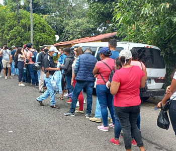 Después de elecciones presidenciales en Honduras reanudarán vacunación contra covid-19 a nicas  