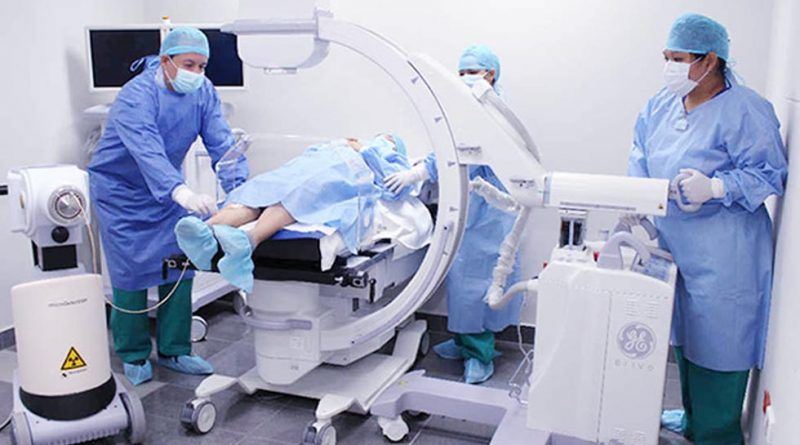 Adquisición de equipos tecnologicos  para tratamientos de personas con cáncer.