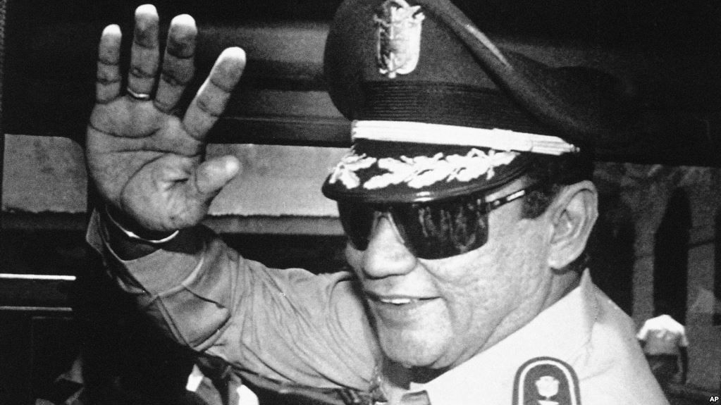El ex dictador panameño Manuel Noriega murió el lunes a los 83 años, tras pasar los últimos meses de su vida en coma.