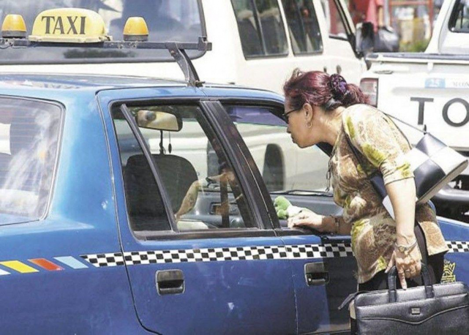 Taxistas jinotepinos preocupados por alza de combustibles 