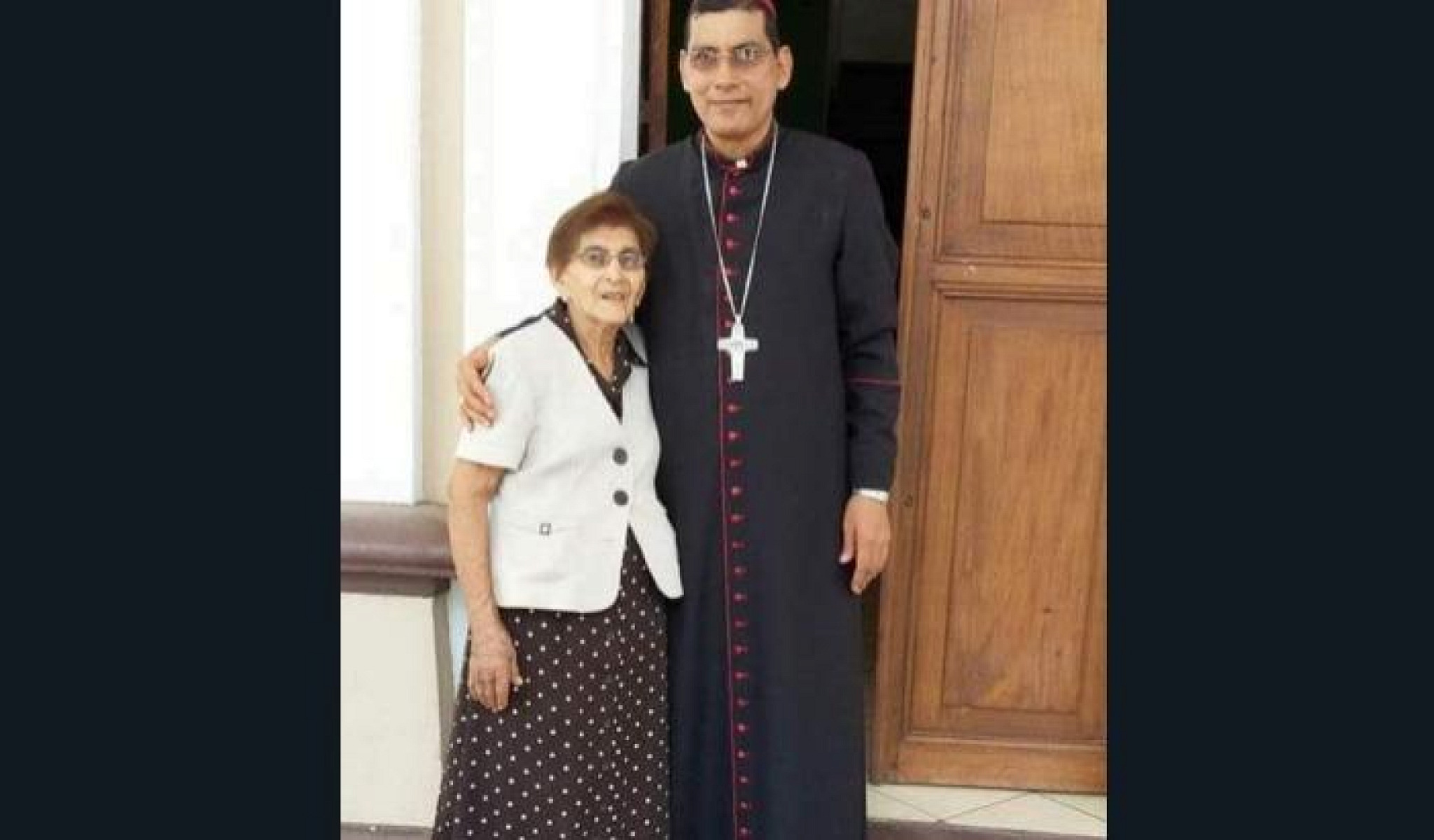 Falleció a sus 103 años doña “Chepita” Pérez, mamá de Monseñor Jorge Solórzano, obispo de la Diócesis de Granada.