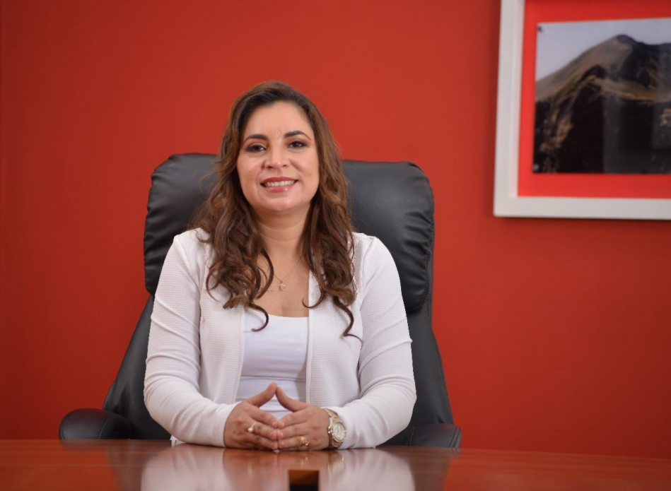 Gilda Tinoco, gerente de comunicación corporativa, relaciones públicas y RSE de Claro