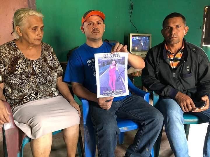 Mandan mensajes extraños a padre de jovencita que desapareció en Jalapa