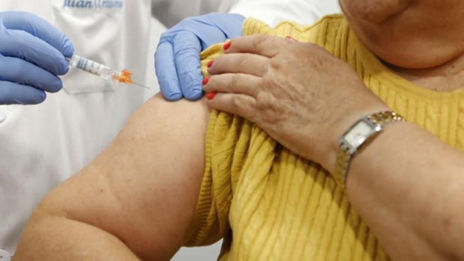 Vacuna contra el covid-19 de Pzifer pierde efectividad en personas obesas 