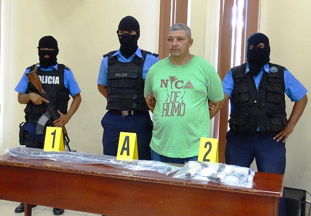 Luis Enrique Cuevas Poveda, vendedor de banderas de Nicaragua, acusado de varios delitos. Tomada de la Policía Nacional