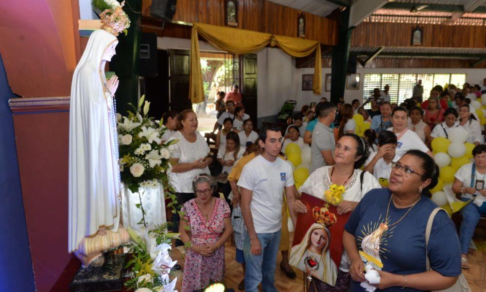Feligreses nicaragüenses veneran a la virgen de Fatima/imagen tomada de la Prensa 